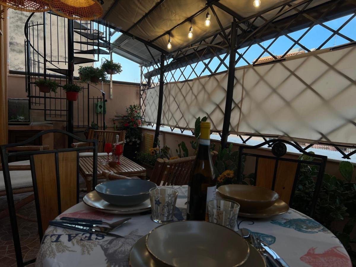 فيلا Delfino House تيراسيني المظهر الخارجي الصورة