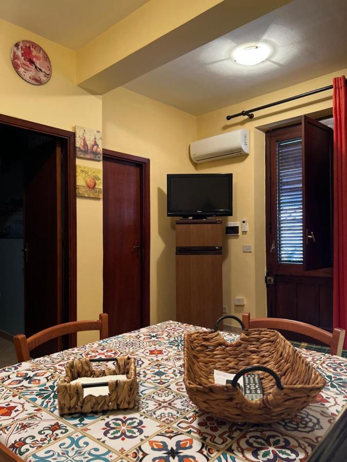 فيلا Delfino House تيراسيني المظهر الخارجي الصورة